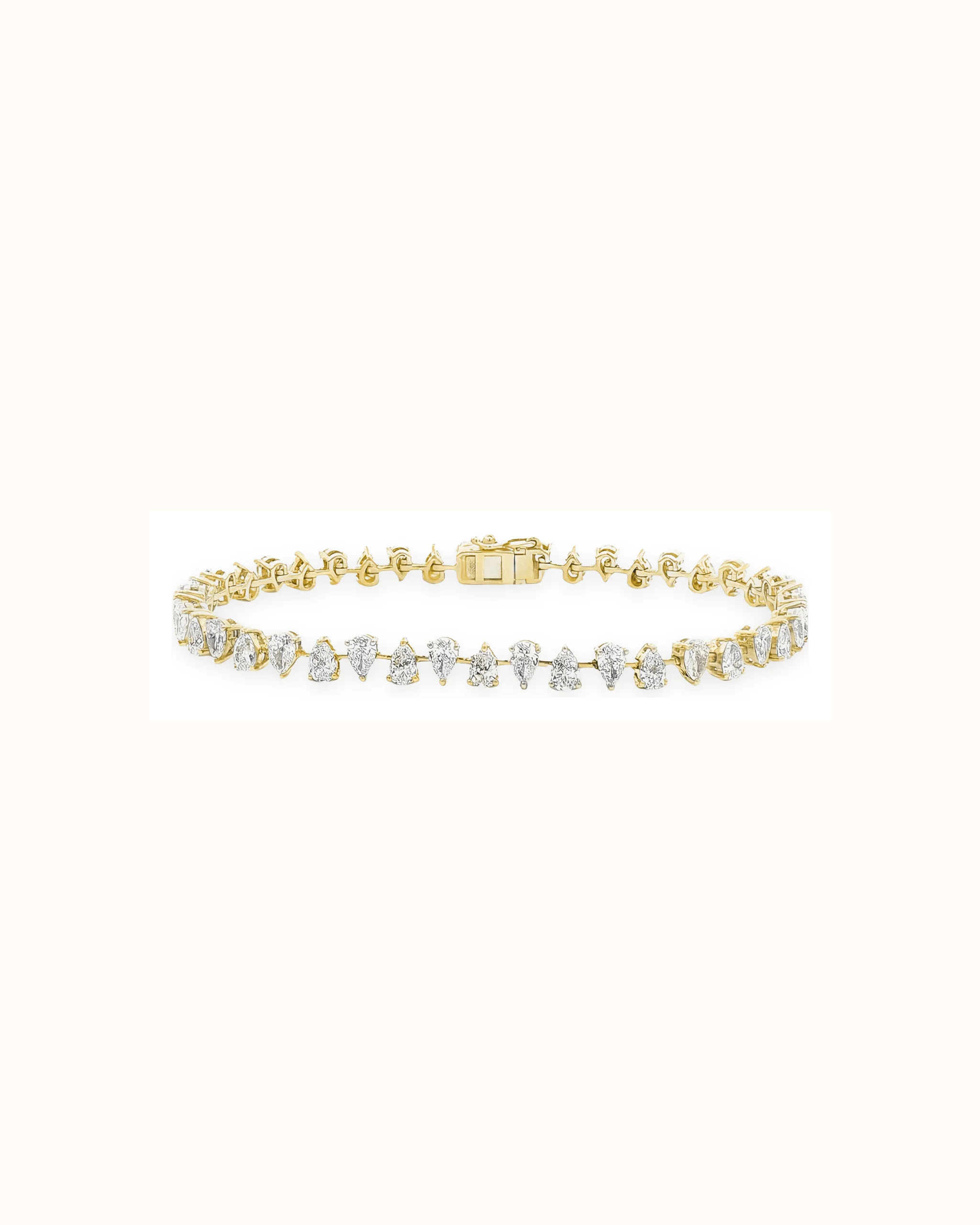 Pear Lab-Grown Diamond Bracelet in 18K Gold