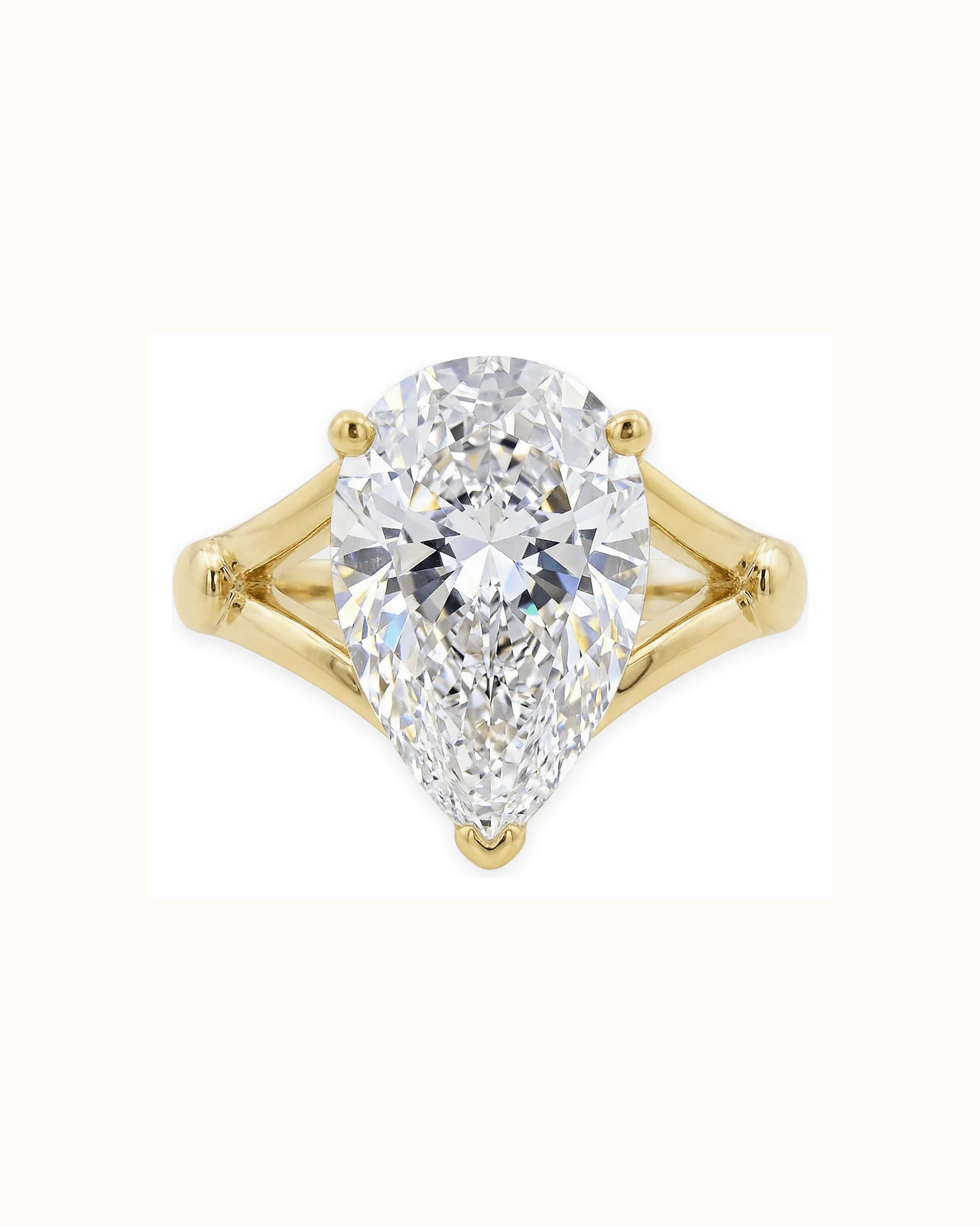 Pear Cut Lab-Grown Diamond Ring in 18K Gold
