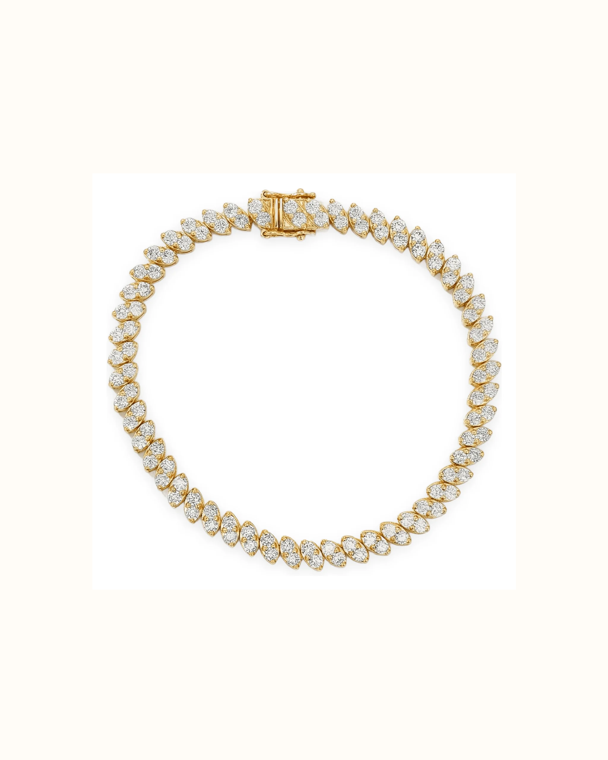 Classic 18K Gold Bangle Bracelet